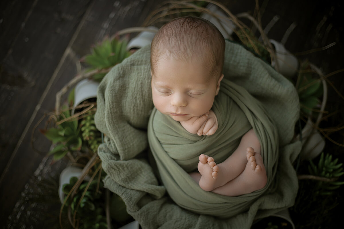 A Guide To Choosing Props For Newborn Photography