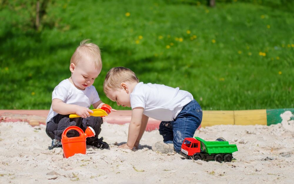 Fun Ways To Use Everyday Items For Baby Sensory Play